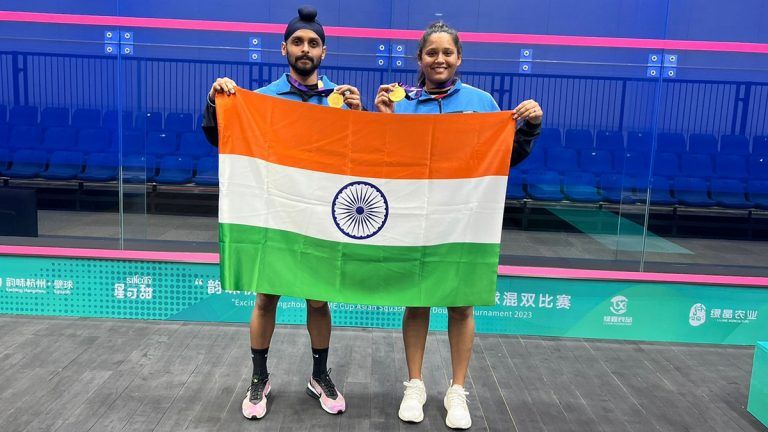 Gold in Squash Mixed Double: এশিয়ান গেমস স্কোয়াশ মিক্সড ডাবলসে সোনা জয় দীপিকা পাল্লিকাল ও হরিন্দর পাল সিং সান্ধুর