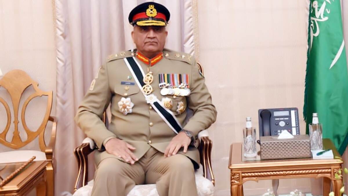 Qamar Javed Bajwa: সন্দেহজনক লেনদেনের তদন্তের জন্য পাকিস্তানের প্রাক্তন সেনাপ্রধান কামার জাভেদ বাজওয়া-এর আত্মীয়কে তলব করেছে FIA