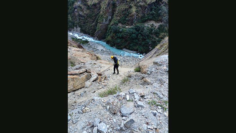 Uttarakhand: তীর্থযাত্রী বোঝাই গাড়ি উলটে গেল পিথোরাগড়ে, মৃত ৬জনের দেহ উদ্ধার করল এস ডি আর এফ