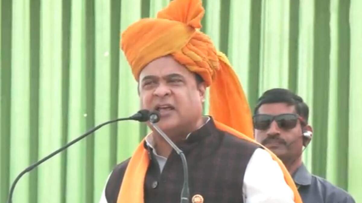 Himanta Biswa Sharma: মহিলাদের নিয়ে কুরুচিকর মন্তব্য! অসমের মুখ্যমন্ত্রীর বিরুদ্ধে একাধিক অভিযোগ দায়ের