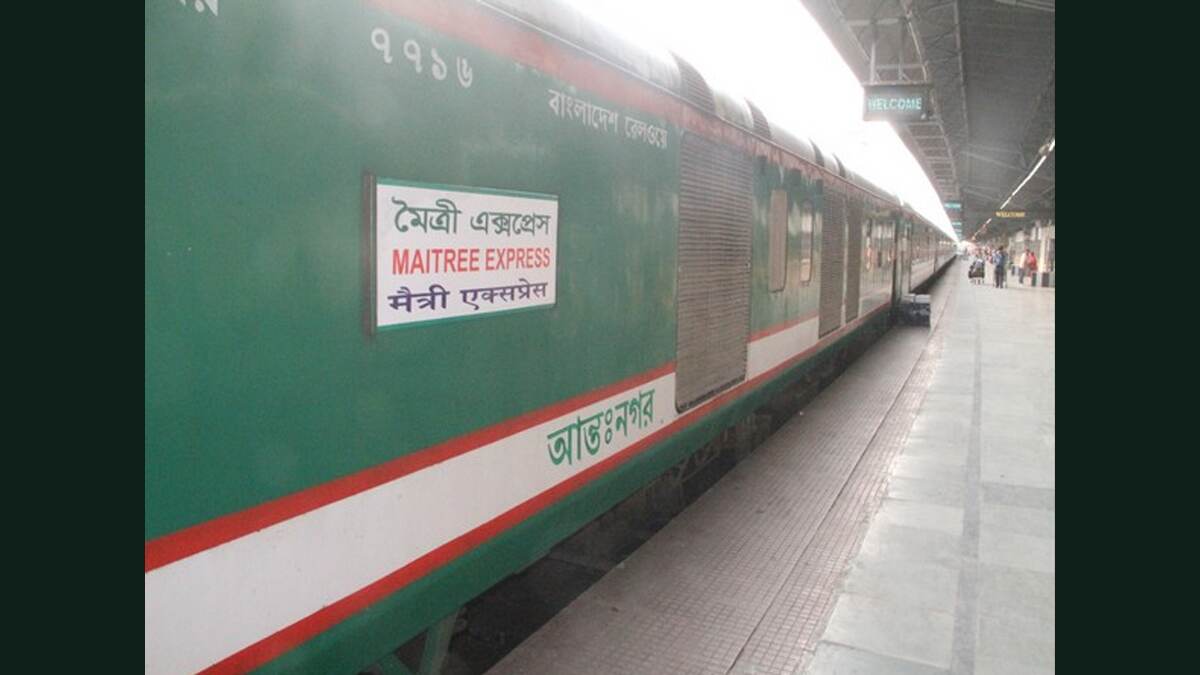 Maitree Express Attack: জঙ্গি যোগ! বাংলাদেশের পাবনায় মৈত্রী এক্সপ্রেসের উপর বোমা হামলা দুষ্কৃতীদের