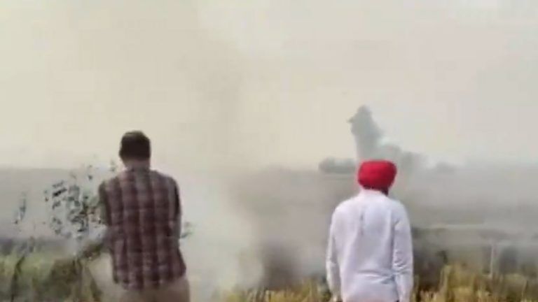 Punjab Stubble Burning: ফসলের বর্জ্য পোড়ালে ব্যবস্থা নিচ্ছেন কৃষি আধিকারিকরা, পাঞ্জাবের ভিডিয়ো