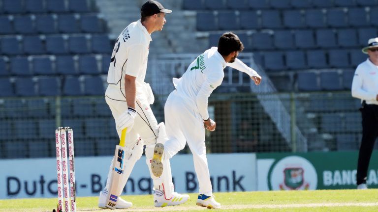 BAN vs NZ 1st Test Day 3 Lunch Break: ৩১৭ রানে অলআউট কিউইরা, ১২ রানে এগিয়ে বাংলাদেশ