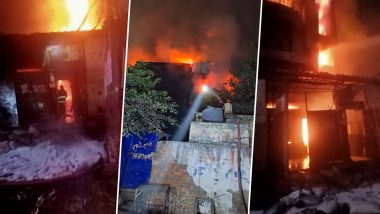 Delhi Fire: গভীর রাতে দিল্লির জুতোর কারখানায় অগ্নিসংযোগ, বিধ্বংসী আগুন নেভাতে ঘটনাস্থলে ২৬টি দমকল ইঞ্জিন