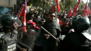 Nepal Clash: নেপালে রাজতন্ত্রের সমর্থকদের সঙ্গে লড়াই পুলিশের, দেখুন কাঠমান্ডুর ভিডিয়ো