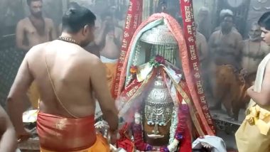 Baba Mahakaleshwar Shivling: মহাকালেশ্বরের শিবলিঙ্গ সাজানো হল তেরঙ্গায়