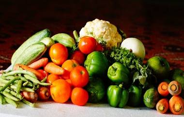 Vegetables: আপনিও কি সপ্তাহের সবজি একবারে কেনেন? তাহলে মৌসুমি সবজি সংরক্ষণের সঠিক উপায় জানুন