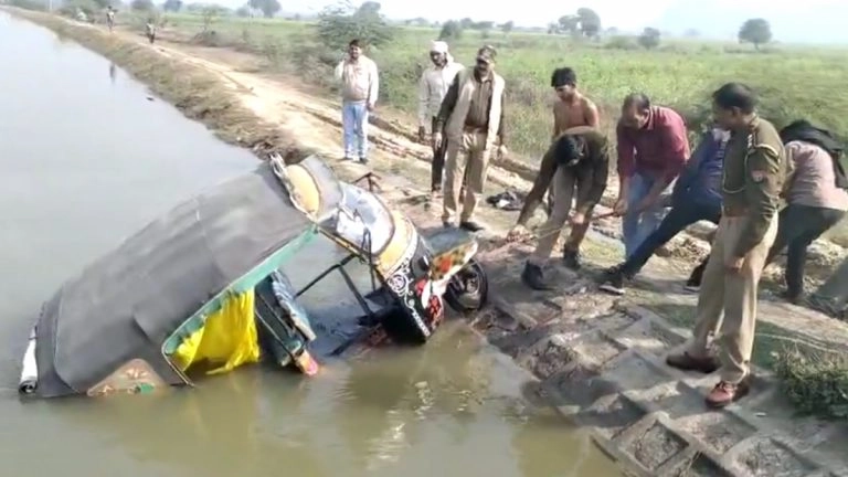 Uttar Pradesh: মদ্যপ অবস্থায় অটো চালাতে গিয়ে গাড়ি সহ চালক পড়লেন খালে, জলে ডুবে মৃত্যু