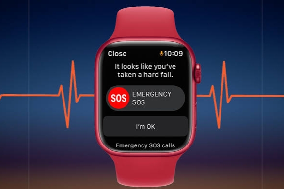 Apple Watch Saves Life: অ্যাপেল ওয়াচ ব্যবহার করে বয়স্ক মহিলার প্রাণ বাঁচালেন চিকিৎসক