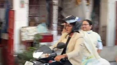 Mamata Banerjee Rides Scooty: সংহতি মিছিলে স্কুটিতে চড়ে গুরুদ্বারে গেলেন মমতা, দেখুন ভিডিয়ো