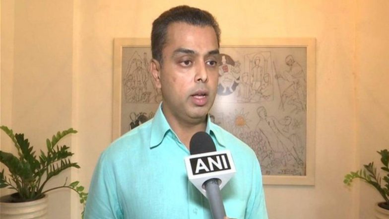 Milind Deora Left Congress: কংগ্রেসে ফের নক্ষত্র পতন, এবার হাত ছাড়লেন প্রাক্তন কেন্দ্রীয় মন্ত্রী মিলন্দ দেওরা