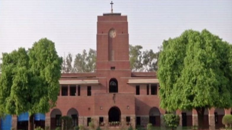Students Suspends: প্রভাত সমাবেশে অনুপস্থিত, সেন্ট স্টিফেন কলেজে ১০০ পড়ুয়াকে সাসপেন্ড