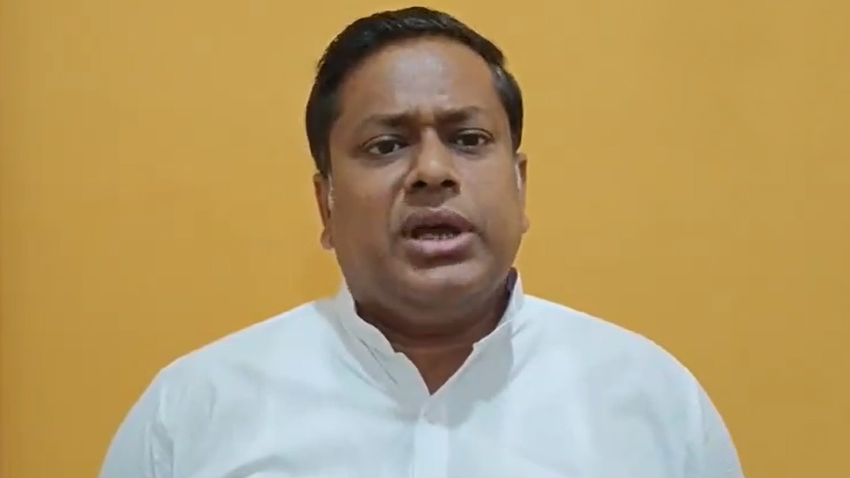 Sukanta Majumder On WB SSC Recruitment Scam: 'মমতা বন্দ্যোপাধ্যায়কে চেয়ার থেকে উৎখাত করবই' ২৬ হাজারের চাকরি বাতিল হতেই হুঁশিয়ারি সুকান্তর