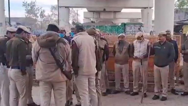 Farmers Protest: কৃষক আন্দোলন রুখতৈ আরও আটোসাঁটো নিরাপত্তা, দিল্লির সীমানায় তীব্র যানজট