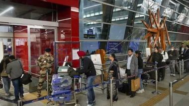 Delhi Airport: 'পরমাণু বোমা আছে', গুজরাটের ২ ব্যবসায়ী গ্রেফতার দিল্লি বিমানবন্দরে