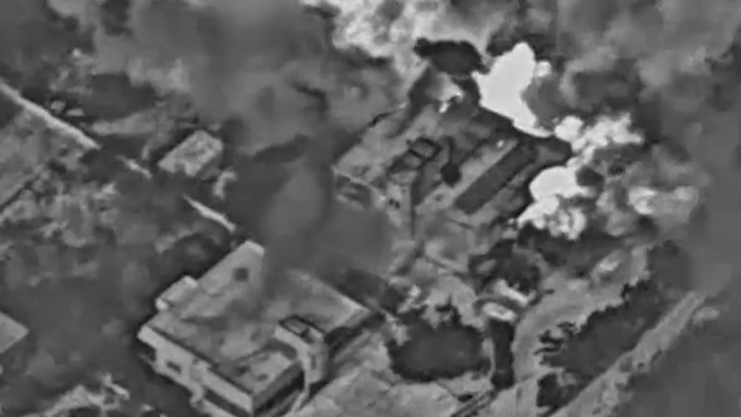 Israeli Airstrikes: কোথায় বিরতি! লেবাননের মিসাইলের আঘাতের পাল্টা দিতে যুদ্ধে নামল ইজরায়েল