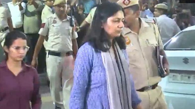 Swati Maliwal Row: 'একজন গুন্ডাকে রক্ষা করতে'..., হেনস্থায় বিজেপির 'ষড়যন্ত্রের' অভিযোগ আপ তুলতেই পালটা তোপ স্বাতীর