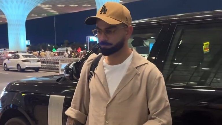 Virat Kohli At Mumbai Airport: দলের সঙ্গে যোগ দিতে মার্কিন যুক্তরাষ্ট্রে পাড়ি দিলেন টিম ইন্ডিয়ার তারকা ব্যাটসম্যান বিরাট কোহলি  (দেখুন ভিডিও)