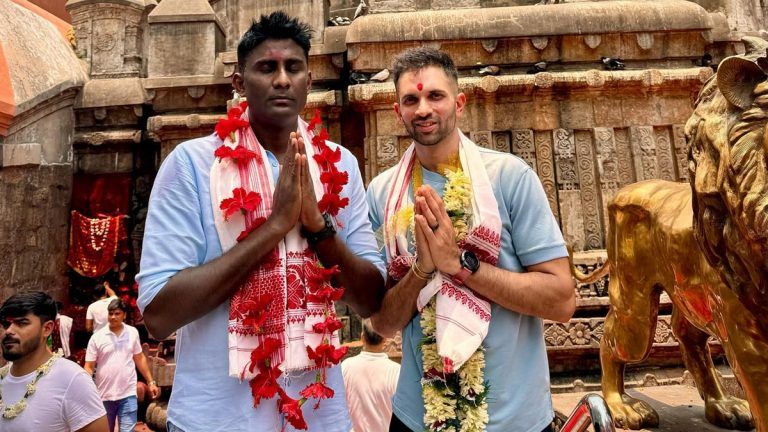 Keshav Maharaj At Kamakhya Temple: রাজস্থানের শেষ লড়াইয়ের আগে কামাখ্যা মন্দিরে কেশব মহারাজ