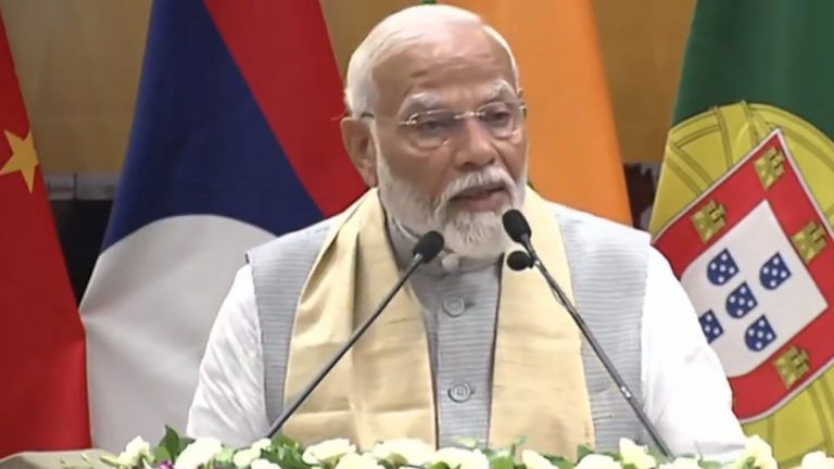 Narendra Modi: ১০ বছরের ব্যবধানে তিনগুন বেশি মেডিকেল কলেজ তৈরি হয়েছে ভারতে! দাবি প্রধানমন্ত্রী মোদীর