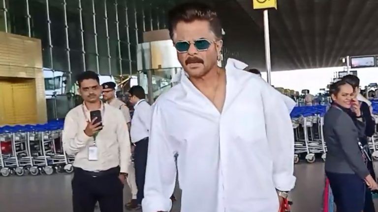 Anil Kapoor Video: পাপারাৎজিকে 'আদাব' বললেন অনিল কাপুর, দেখুন বিগ বস ওটিটি ৩-র নয়া সঞ্চালককে