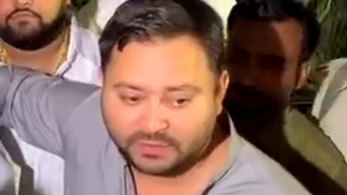 Tejashwi Yadav: বিহারে ভোটার তালিকা থেকে বাদ ৬৫ লক্ষ ভোটার! প্রহসন চলছে দাবি তেজস্বী যাদবের