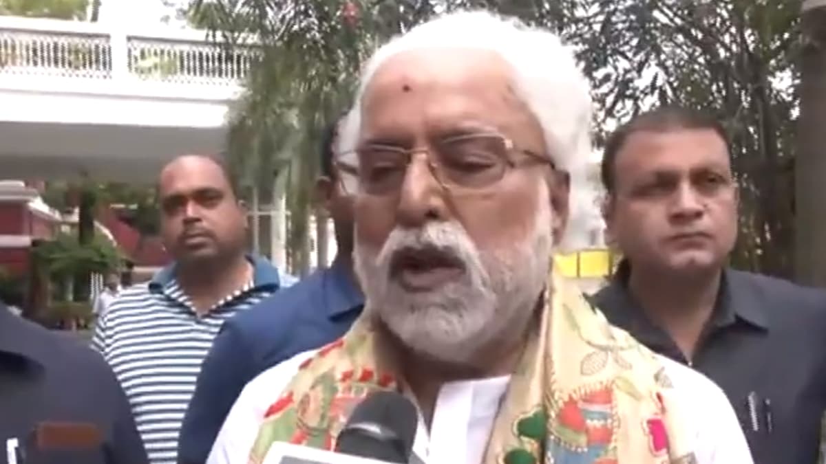 TMC District Presidents List: দেবের ঘাটাল থেকে হাওড়া, হুগলি, কোন জেলায় তৃণমূলের জেলা সভাপতি কারা, জানুন এক নজরে