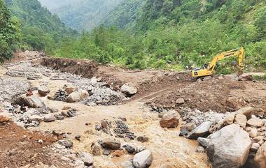 Landslide In Nepal: নাগাড়ে বৃষ্টির জেরে নেপালে ভূমিধস, মৃত কমপক্ষে ৪, চলছে উদ্ধারকার্য